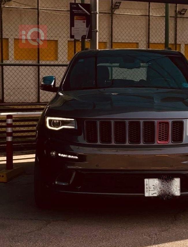 جیپ گراند شیرۆکی